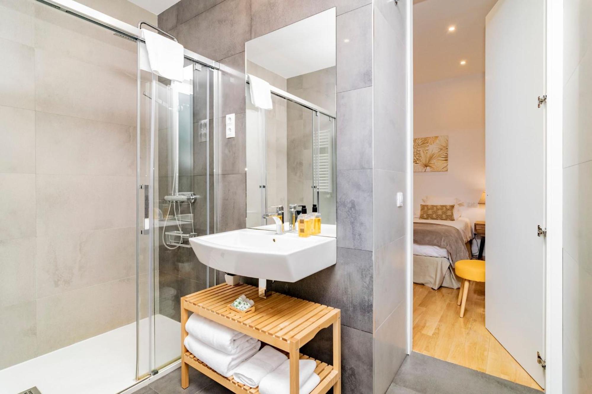 Juan Bravo Suites Madrid Eksteriør bilde
